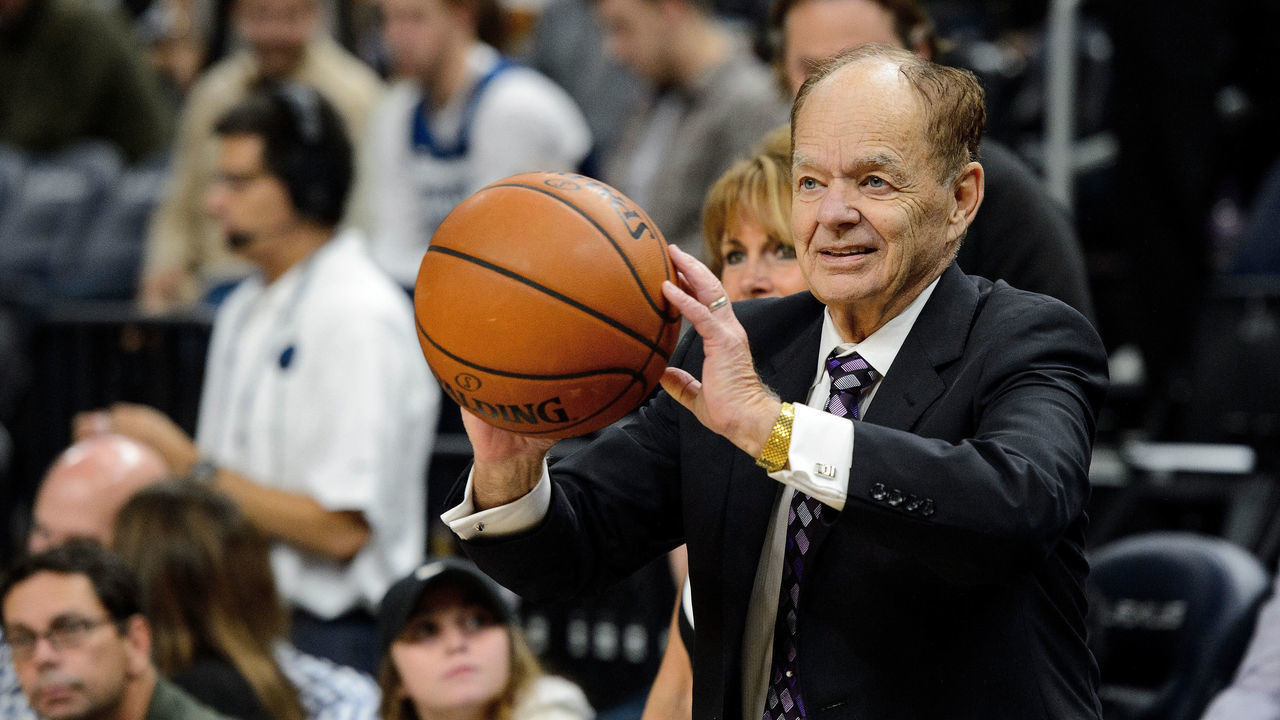 MINNEAPOLIS, MN - NOVEMBER 15: Glen Taylor, owner of the Minnesota Timberwolves passes a ball before the game between the Minnesota Timberwolves and the San Antonio Spurs on November 15, 2017 at the Target Center in Minneapolis, Minnesota.