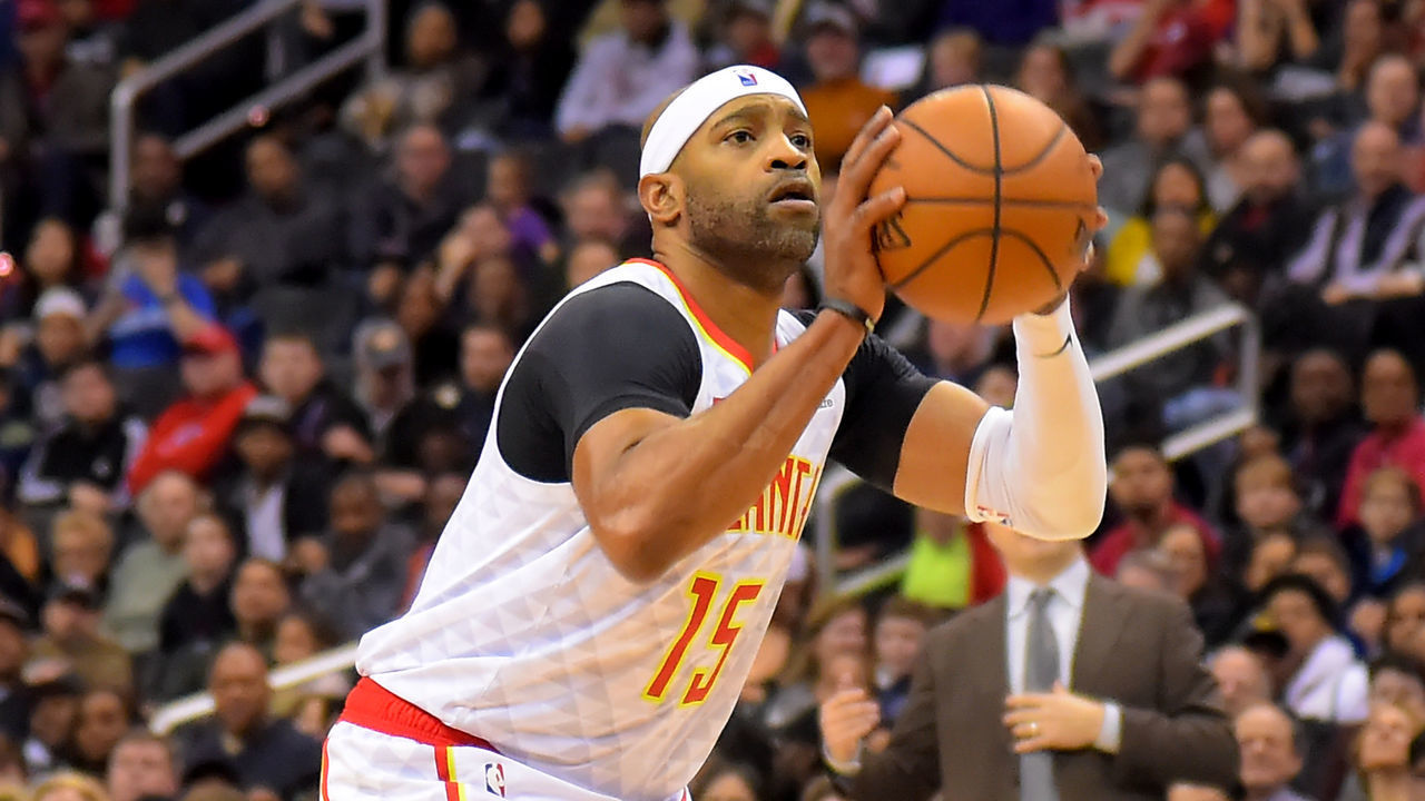 WASHINGTON, DC - JANUARY 2: Vince Carter #15 of the Atlanta Hawks shoots against the Washington Wizards during the first half at Capital One Arena on January 2, 2019 in Washington, DC.