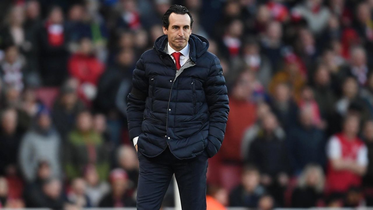 LONDON, ENGLAND - JANUARY 01: Arsenal Head Coach Unai Emery during the Premier League match between Arsenal FC and Fulham FC at Emirates Stadium on January 01, 2019 in London, United Kingdom.