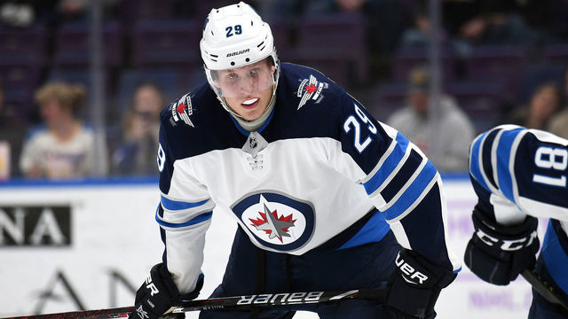 ST. LOUIS, MO - NOVEMBER 24: Winnipeg Jets rightwing Patrik Laine (29) during a NHL game between the Winnipeg Jets and the St. Louis Blues on November 24, 2018, at Enterprise Center, St. Louis, MO.