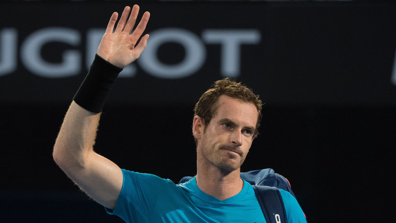 BRISBANE, AUSTRALIA - JANUARY 02: 'nAndy Murray of Great Britain waves to the crowd as he leaves the court after losing to Daniil Medvedev of Russia during day four of the 2019 Brisbane International at Pat Rafter Arena on January 2, 2019 in Brisbane, Australia.