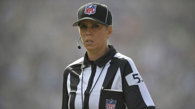LOS ANGELES, CA - OCTOBER 28: Line judge Sarah Thomas #53 worked the game between the Los Angeles Rams and Green Bay Packers at Los Angeles Memorial Coliseum on October 28, 2018 in Los Angeles, California.