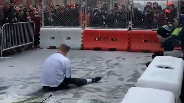 Chicago brewery's 43-yard FG challenge ends without a winner