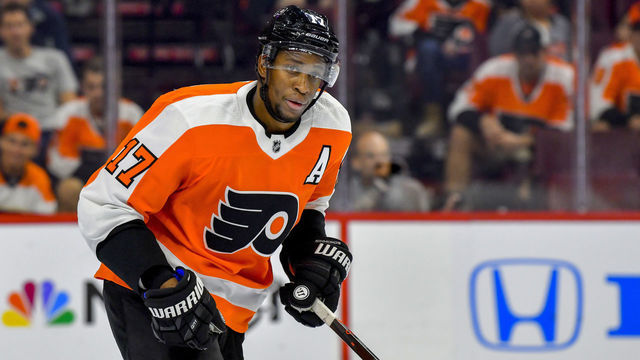PHILADELPHIA, PA - OCTOBER 09: Philadelphia Flyers right wing Wayne Simmonds (17) looks on during the NHL game between the San Jose Sharks and the Philadelphia Flyers on October 09, 2018 at the Wells Fargo Center in Philadelphia PA.