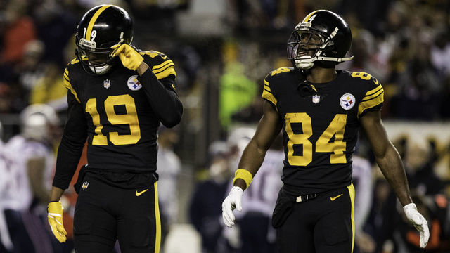 PITTSBURGH, PA -DECEMBER 16: Pittsburgh Steelers wide receiver JuJu Smith-Schuster (19) and Pittsburgh Steelers wide receiver Antonio Brown (84) look on during the NFL football game between the New England Patriots and the Pittsburgh Steelers on December 16, 2018 at Heinz Field in Pittsburgh, PA.