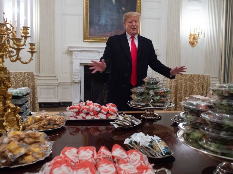 Trump buys burgers and pizza for Clemson's White House visit | theScore.com