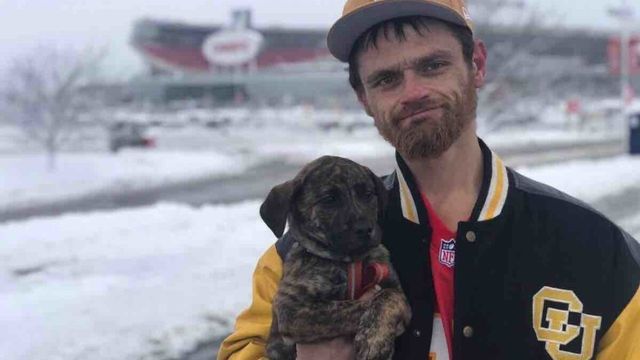 Over $15K raised for homeless man who helped Chiefs' Allen