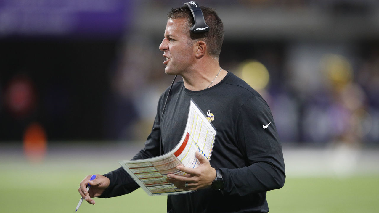 MINNEAPOLIS, MN - AUGUST 24: Offensive coordinator John DeFilippo of the Minnesota Vikings reacts during a preseason game against the Seattle Seahawks at U.S. Bank Stadium on August 24, 2018 in Minneapolis, Minnesota.