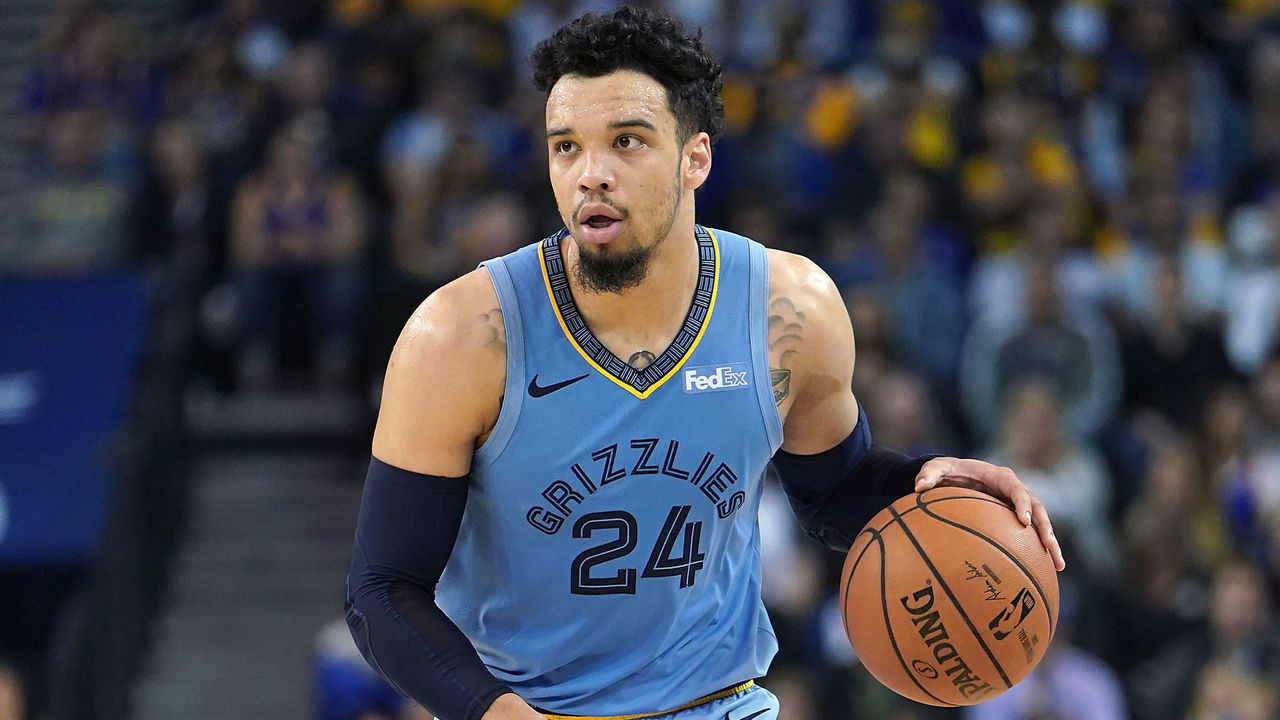 OAKLAND, CA - NOVEMBER 05: Dillon Brooks #24 of the Memphis Grizzlies dribbles the ball against the Golden State Warriors during an NBA basketball game at ORACLE Arena on November 5, 2018 in Oakland, California.