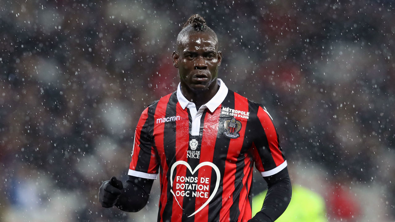 Nice's Italian forward Mario Balotelli reacts during the French L1 football match between Nice and Lille at The 'Allianz Riviera' Stadium in Nice, south-eastern France on November 25, 2018.