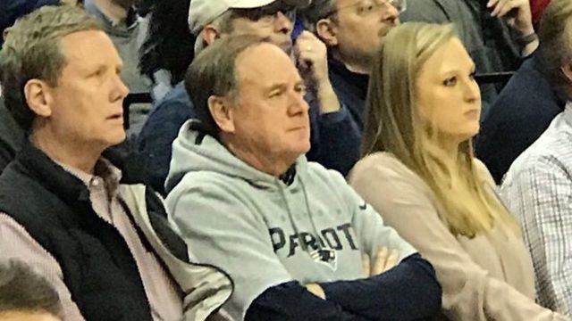 Belichick look-alike gets booed at Grizzlies game