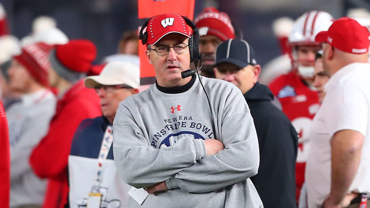 BRONX, NY - DECEMBER 27: Wisconsin Badgers head coach Paul Chryst during the 2018 New Era Pinstripe Bowl between the Wisconsin Badgers and the Miami Hurricanes on December 27, 2018 at Yankee Stadium in the Bronx, NY.