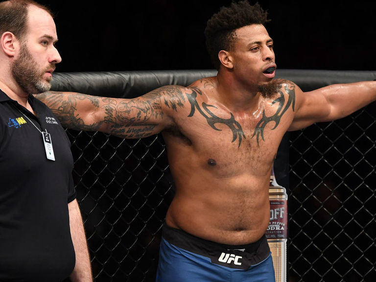 Greg Hardy gets TKO against Dmitrii Smoliakov for first UFC win