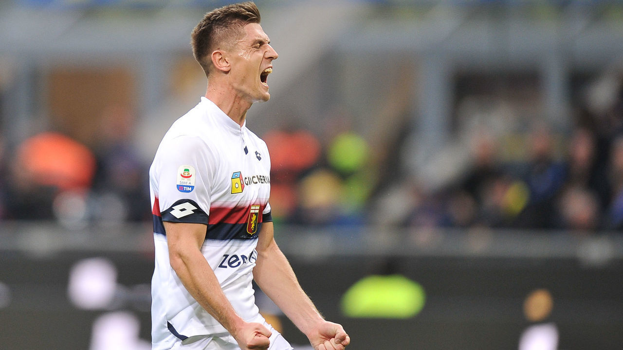 MILAN, ITALY - NOVEMBER 03: Krzysztof Piatek of Genoa reacts during the Serie A match between FC Internazionale and Genoa CFC at Stadio Giuseppe Meazza on November 3, 2018 in Milan, Italy.