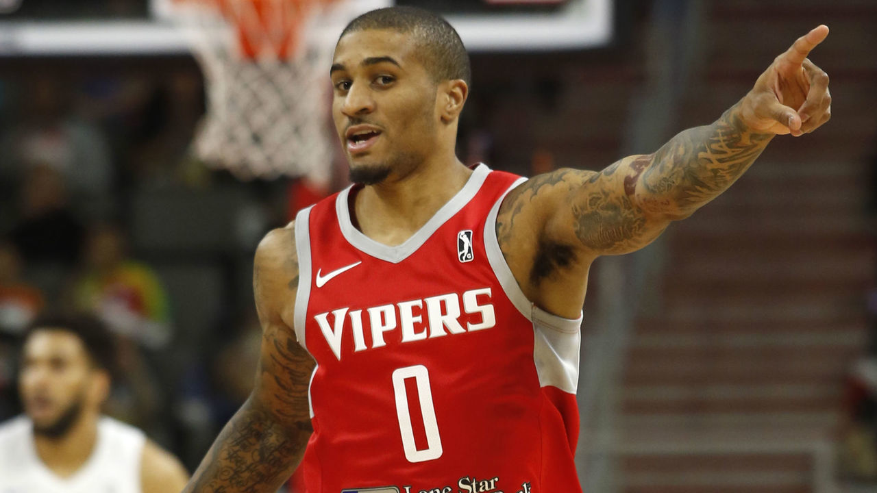 EDINBURG, TX - DECEMBER 13: Gary Payton II #0 of the Rio Grande Valley Vipers reacts to a play during the game against the Delaware Blue Coats during the NBA G-League on December 13, 2018 at the Bert Ogden Arena in Edinburg, Texas. NOTE TO USER: User expressly acknowledges and agrees that, by downloading and/or using this photograph, user is consenting to the terms and conditions of the Getty Images License Agreement. Mandatory Copyright Notice: Copyright 2018 NBAE