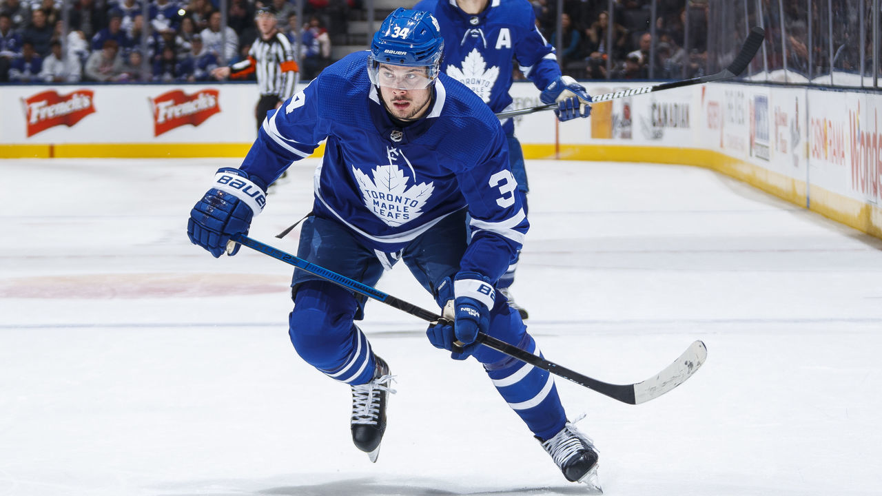 TORONTO, ON - JANUARY 20: Auston Matthews #34 of the Toronto Maple Leafs skates against the Arizona Coyotes during the third period at the Scotiabank Arena on January 20, 2019 in Toronto, Ontario, Canada.