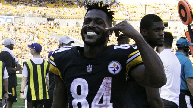 PITTSBURGH, PA - OCTOBER 07: Pittsburgh Steelers wide receiver Antonio Brown (84) gets the crowd fired up during the NFL football game between the Atlanta Falcons and the Pittsburgh Steelers on October 7, 2018 at Heinz Field in Pittsburgh, PA.