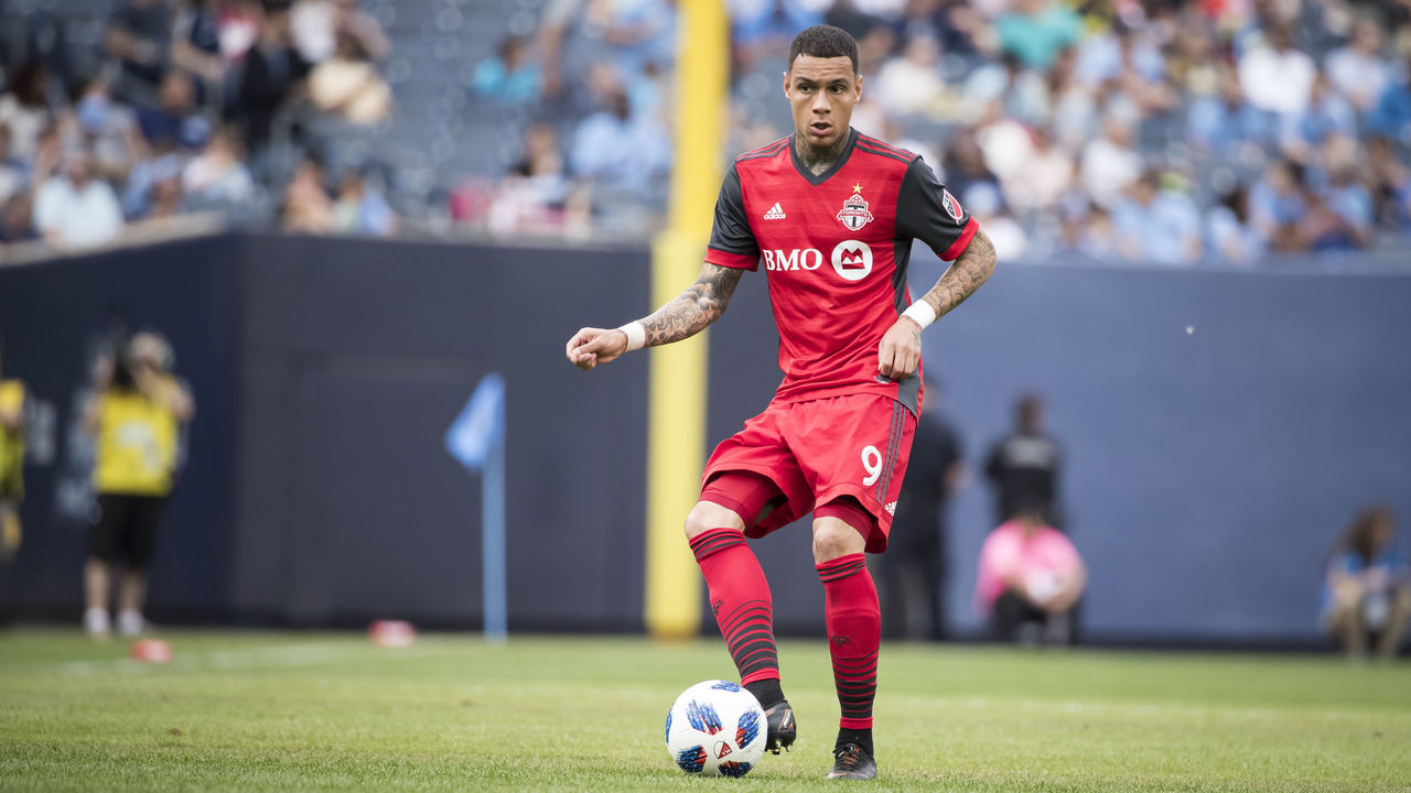 Van der Wiel leaving Toronto FC after reported altercation with Vanney