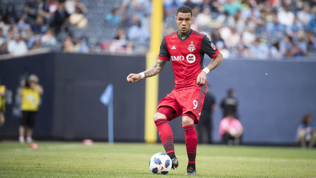 BRONX, NY - JUNE 24: Gregory van der Wiel #9 of Toronto FC takes a moment to eye the openings during the MLS match between New York City FC and Toronto FC at Yankee Stadium on June 24, 2018 in the Bronx borough of New York. New York City FC won the match with a score of 2 to 1.