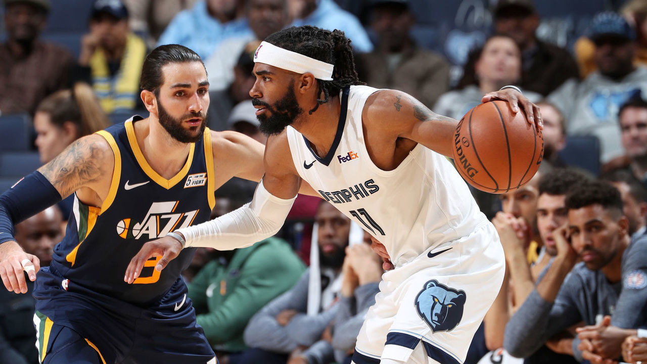 MEMPHIS, TN - NOVEMBER 12: Mike Conley #11 of the Memphis Grizzlies handles the ball against the Utah Jazz on November 12, 2018 at FedExForum in Memphis, Tennessee. NOTE TO USER: User expressly acknowledges and agrees that, by downloading and/or using this photograph, user is consenting to the terms and conditions of the Getty Images License Agreement. Mandatory Copyright Notice: Copyright 2018 NBAE