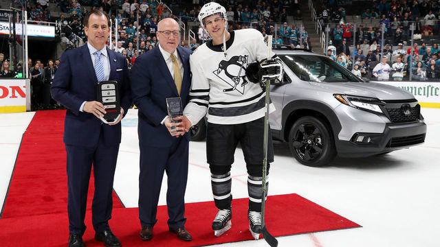 SAN JOSE, CA - JANUARY 26: Sidney Crosby #87 of the Pittsburgh Penguins poses after winning the MVP award during the 2019 Honda NHL All-Star Game at SAP Center on January 26, 2019 in San Jose, California.