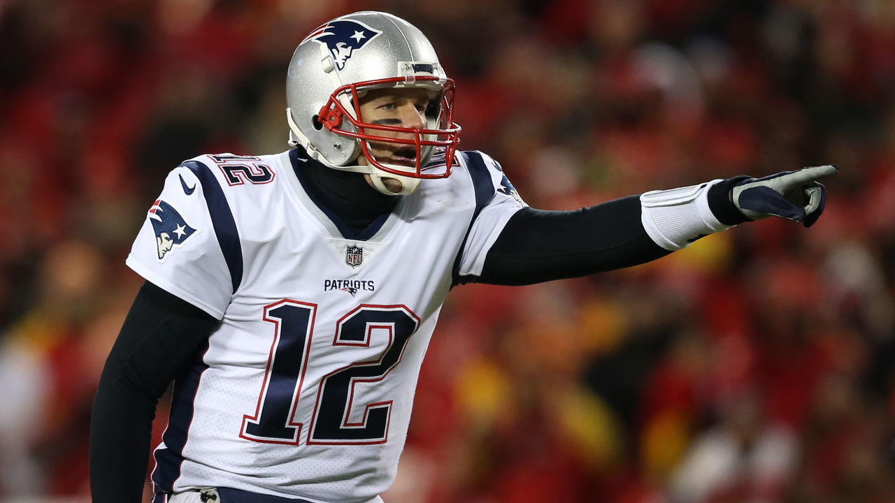 KANSAS CITY, MO - JANUARY 20: New England Patriots quarterback Tom Brady (12) points out the defense before the snap in the first quarter of the AFC Championship Game game between the New England Patriots and Kansas City Chiefs on January 20, 2019 at Arrowhead Stadium in Kansas City, MO.