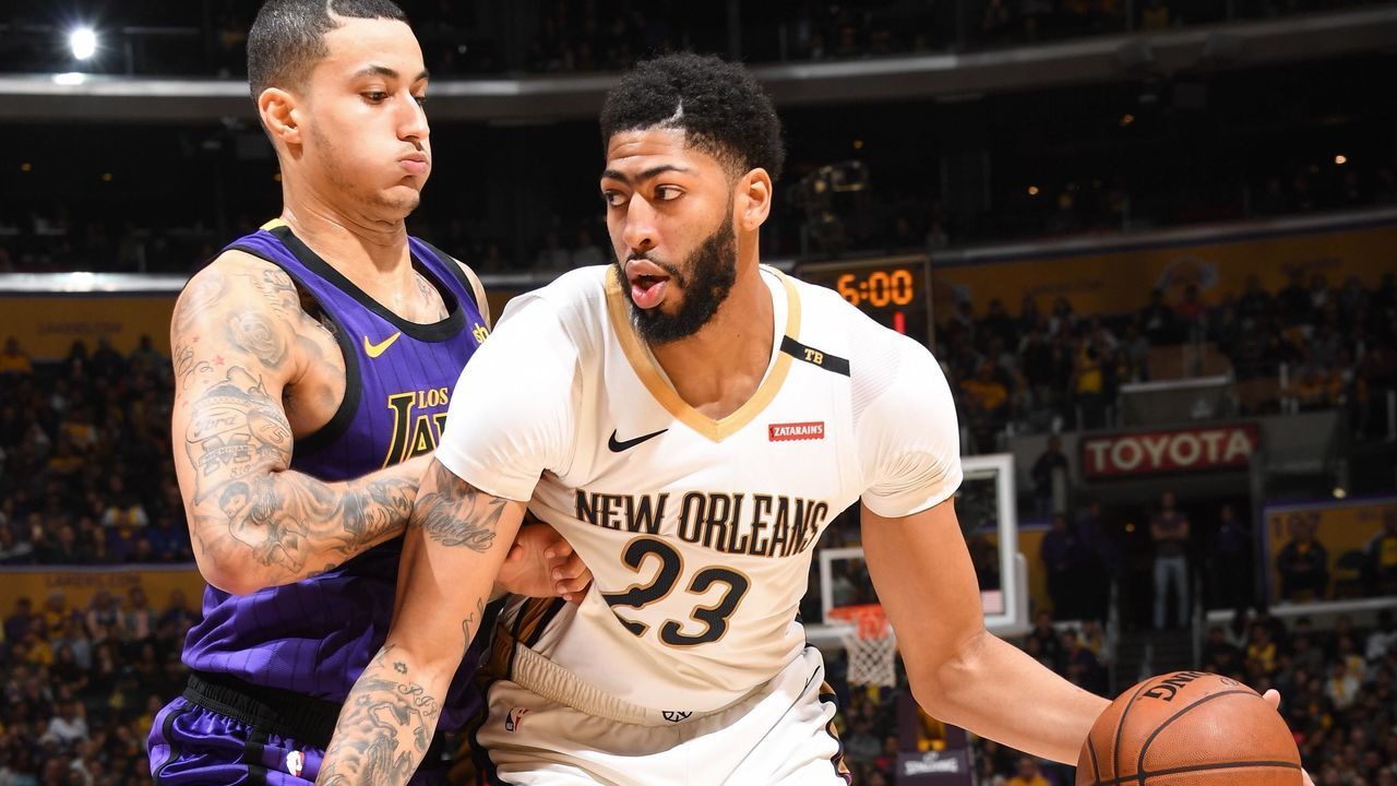 LOS ANGELES, CA - DECEMBER 21: Anthony Davis #23 of the New Orleans Pelicans jocks for a position during the game against Kyle Kuzma #0 of the Los Angeles Lakers on December 21, 2018 at STAPLES Center in Los Angeles, California. NOTE TO USER: User expressly acknowledges and agrees that, by downloading and/or using this Photograph, user is consenting to the terms and conditions of the Getty Images License Agreement. Mandatory Copyright Notice: Copyright 2018 NBAE