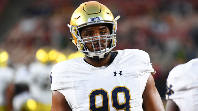 LOS ANGELES, CA - NOVEMBER 24: Notre Dame (99) Jerry Tillery (DL) looks on before a college football game between the Notre Dame Fighting Irish and the USC Trojans on November 24, 2018, at the Los Angeles Memorial Coliseum in Los Angeles, CA.