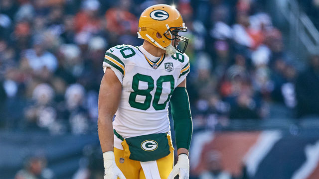 CHICAGO, IL - DECEMBER 16: Green Bay Packers tight end Jimmy Graham (80) looks on in action during an NFL game between the Green Bay Packers and the Chicago Bears on December 16, 2018 at Soldier Field in Chicago, IL.