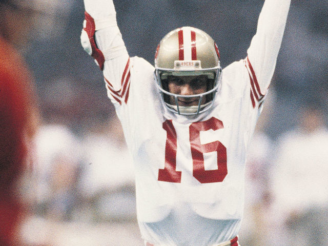 Joe Montana of the San Francisco 49ers celebrates against the Dallas  News Photo - Getty Images