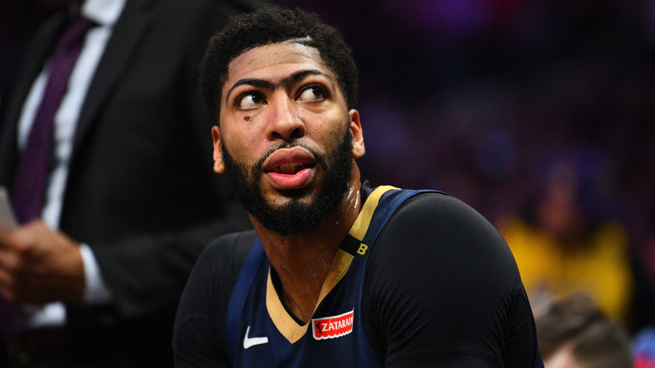 LOS ANGELES, CA - JANUARY 14: New Orleans Pelicans Forward Anthony Davis (23) looks on during a NBA game between the New Orleans Pelicans and the Los Angeles Clippers on January 14, 2019 at STAPLES Center in Los Angeles, CA.