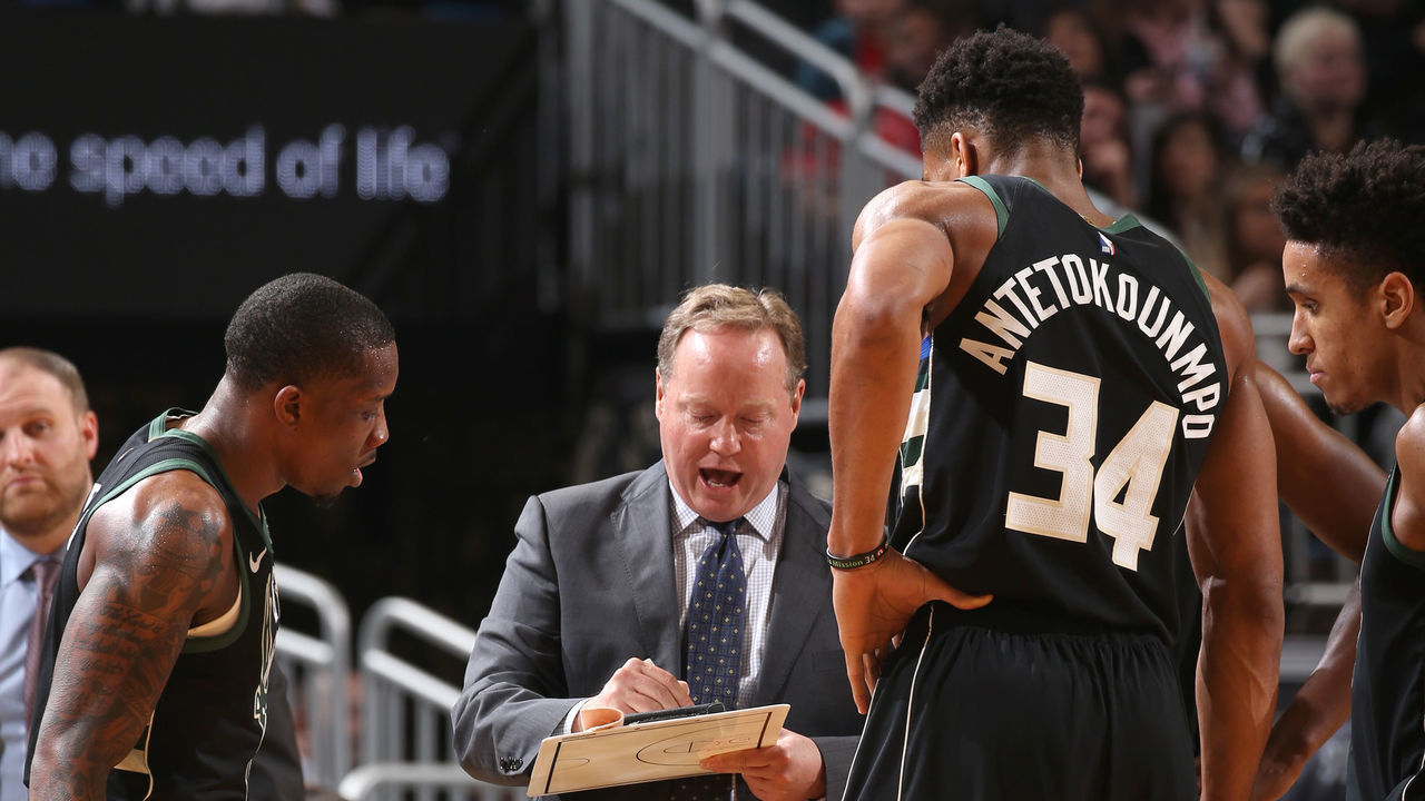 MILWAUKEE, WI - JANUARY 4: Head Coach Mike Budenholzer of the Milwaukee Bucks draws up a play during the game against the Atlanta Hawks on January 4, 2019 at the Fiserv Forum in Milwaukee, Wisconsin. NOTE TO USER: User expressly acknowledges and agrees that, by downloading and/or using this photograph, user is consenting to the terms and conditions of the Getty Images License Agreement. Mandatory Copyright Notice: Copyright 2019 NBAE