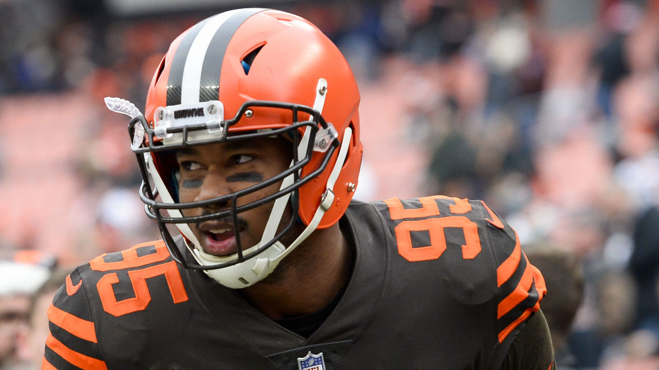 No, Twitter, sportscaster Miles Garrett is not Browns' DE Myles Garrett