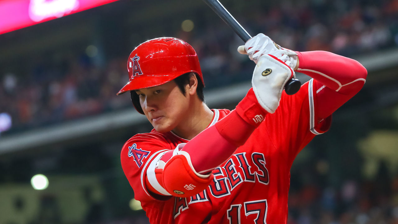 HOUSTON, TX - SEPTEMBER 22: Los Angeles Angels designated hitter Shohei Ohtani (17) warms up on deck during the baseball game between the Los Angeles Angels and Houston Astros on September 22, 2018 at Minute Maid Park in Houston, Texas.