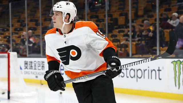 BOSTON, MA - OCTOBER 25: Philadelphia Flyers center Jori Lehtera (15) warms up before a game between the Boston Bruins and the Philadelphia Flyers on October 25, 2018, at TD Garden in Boston, Massachusetts. The Bruins defeated the Flyers 3-0.