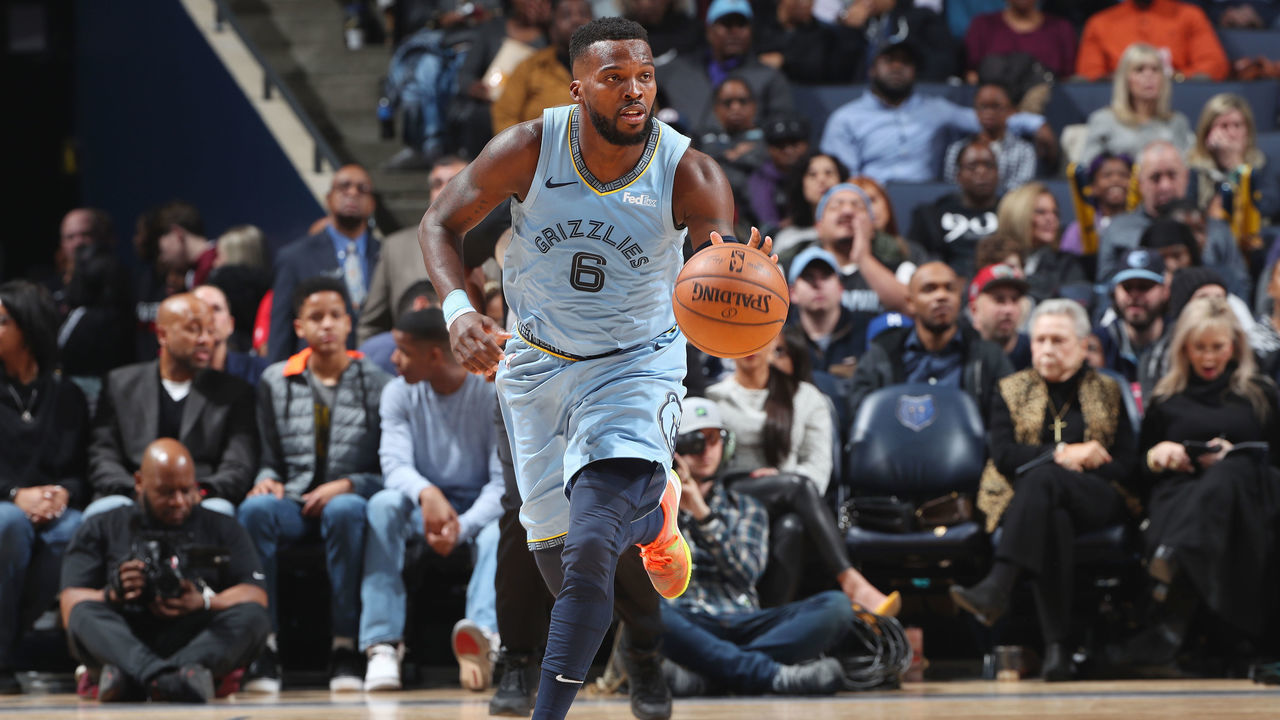 MEMPHIS, TN - JANUARY 21: Shelvin Mack #6 of the Memphis Grizzlies handles the ball during the game against the New Orleans Pelicans on January 21, 2019 at FedExForum in Memphis, Tennessee. Mandatory Copyright Notice: Copyright 2019 NBAE