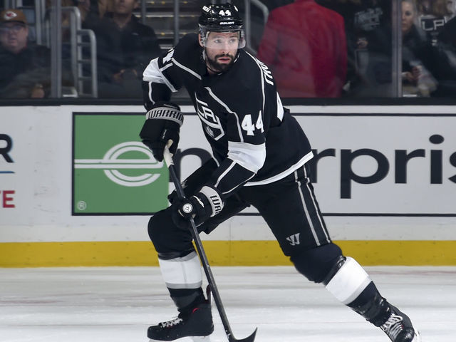 LOS ANGELES, CA - JANUARY 3: Nate Thompson #44 of the Los Angeles Kings skates with the puck during the first period of the game against the Tampa Bay Lightning at STAPLES Center on January 3, 2019 in Los Angeles, California.