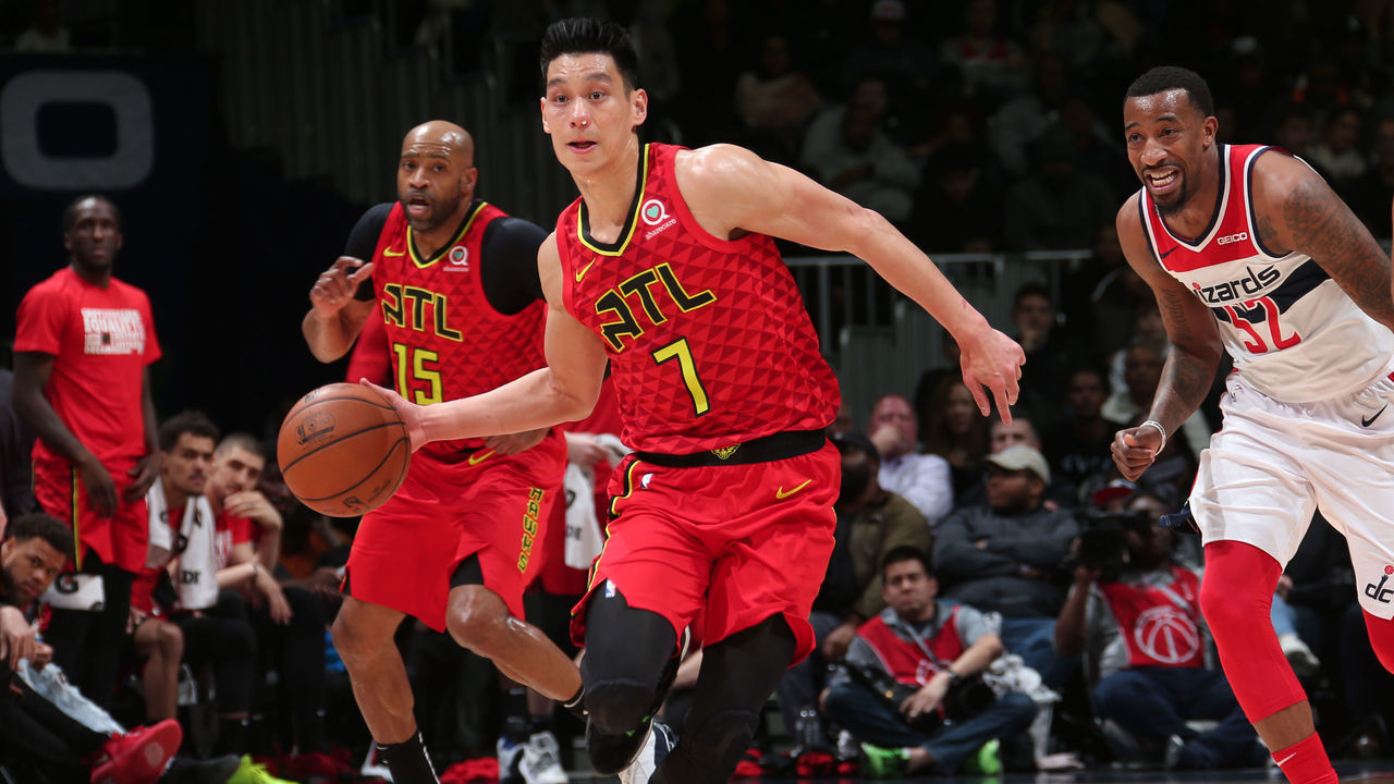 WASHINGTON, DC - FEBRUARY 4: Jeremy Lin #7 of the Atlanta Hawks handles the ball against the Washington Wizards on February 4, 2019 at Capital One Arena in Washington, DC. NOTE TO USER: User expressly acknowledges and agrees that, by downloading and/or using this photograph, user is consenting to the terms and conditions of the Getty Images License Agreement. Mandatory Copyright Notice: Copyright 2019 NBAE