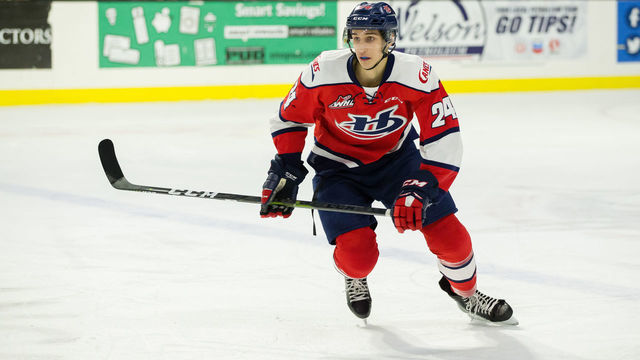 EVERETT, WA - JANUARY 26: Lethbridge Hurricanes forward Dylan Cozens (24) follows up the play in the first period of a game between the Lethbridge Hurricanes and the Everett Silvertips on Saturday, January 26, 2019 at Angel of the Winds Arena in Everett, WA.