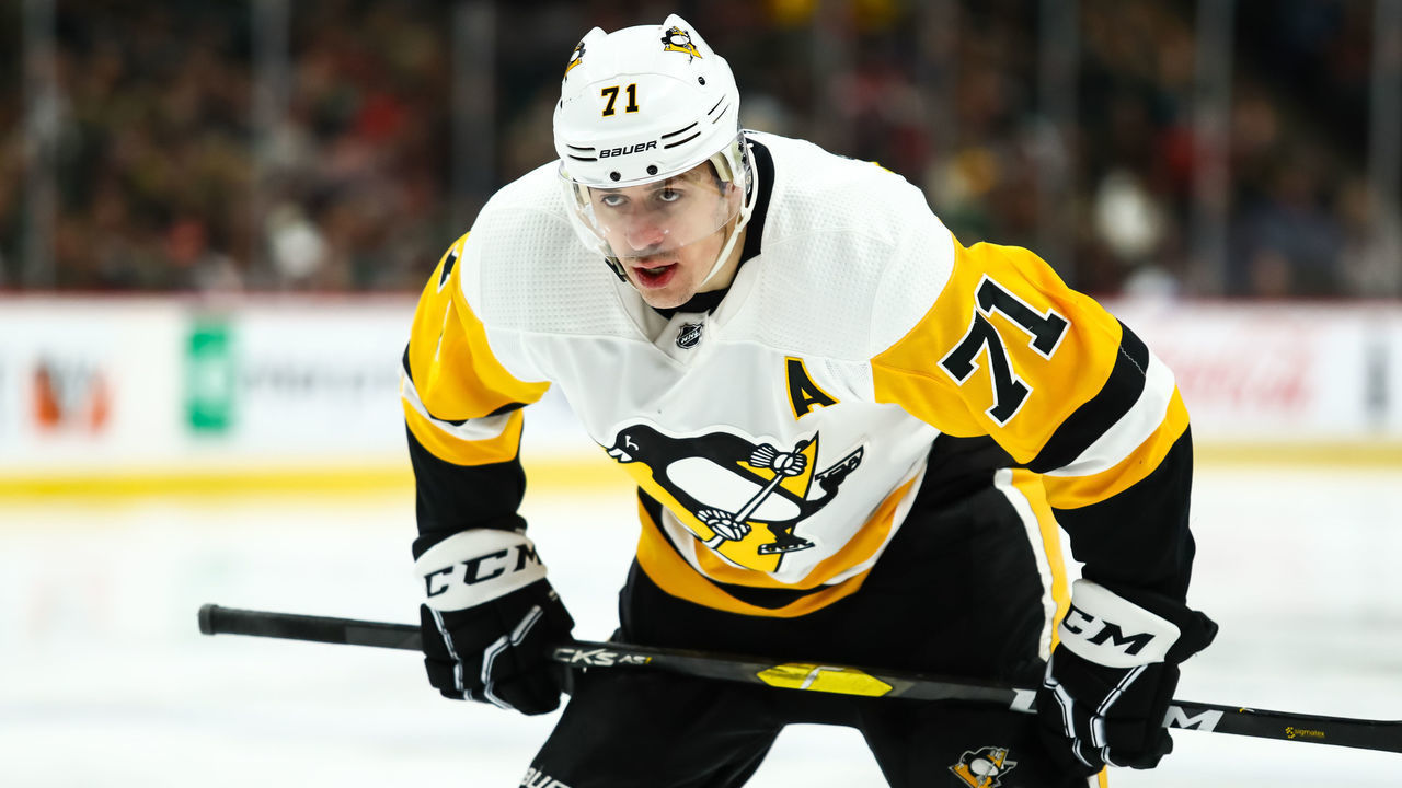 ST. PAUL, MN - DECEMBER 31: Evgeni Malkin (71) of the Pittsburgh Penguins looks on before the faceoff in the third period during the game against the Minnesota Wild on December 31, 2018 at Xcel Energy Center in St. Paul, Minnesota. The Pittsburgh Penguins defeated the Minnesota Wild 3-2.
