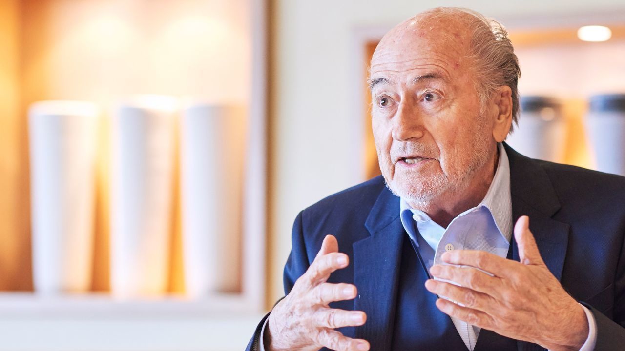 Former FIFA president Sepp Blatter gives an interview to news agencies on April 21, 2017 in Zurich. / AFP PHOTO / Michael Buholzer