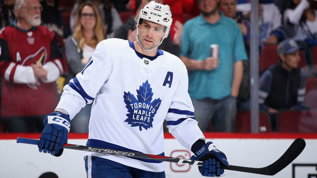 GLENDALE, ARIZONA - FEBRUARY 16: John Tavares #91 of the Toronto Maple Leafs skates on the ice during the second period of the NHL game against the Arizona Coyotes at Gila River Arena on February 16, 2019 in Glendale, Arizona. The Coyotes defeated the Maple Leafs 2-0.