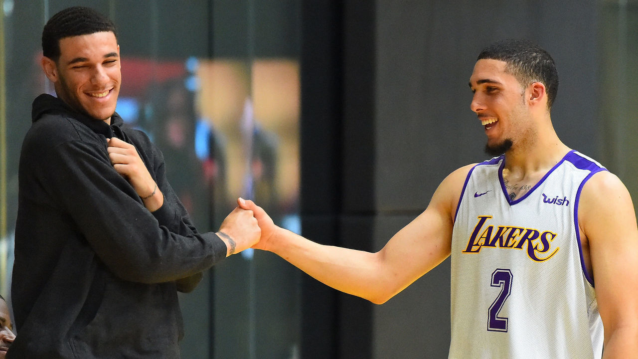 LOS ANGELES, CA - MAY 29: Lonzo Ball #1 of the Los Angeles Lakers greets his brother LiAngelo Ball #2 after he completed his NBA Pre-Draft Workout with the Los Angeles Lakers on May 29, 2018 in Los Angeles, California.