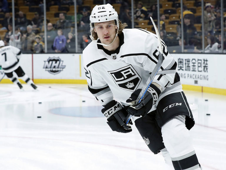 Capitals acquire Hagelin from Kings for 2 picks | theScore.com