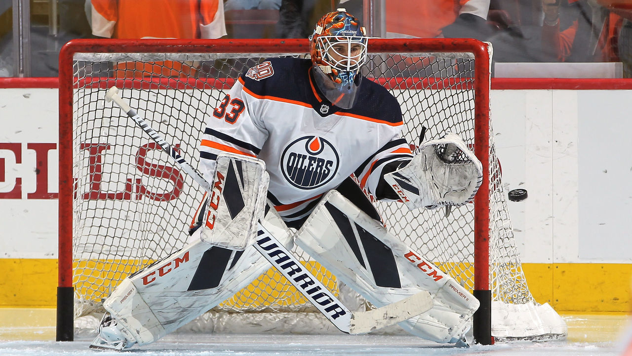 PHILADELPHIA, PA - FEBRUARY 02: Cam Talbot #33 of the Edmonton Oilers warms up against the Philadelphia Flyers on February 2, 2019 at the Wells Fargo Center in Philadelphia, Pennsylvania.