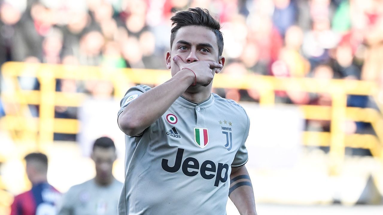 Juventus' Argentine forward Paulo Dybala celebrates after opening the scoring during the Italian Serie A football match Bologna vs Juventus on February 24, 2019 at the Renato-Dall'Ara stadium in Bologna.