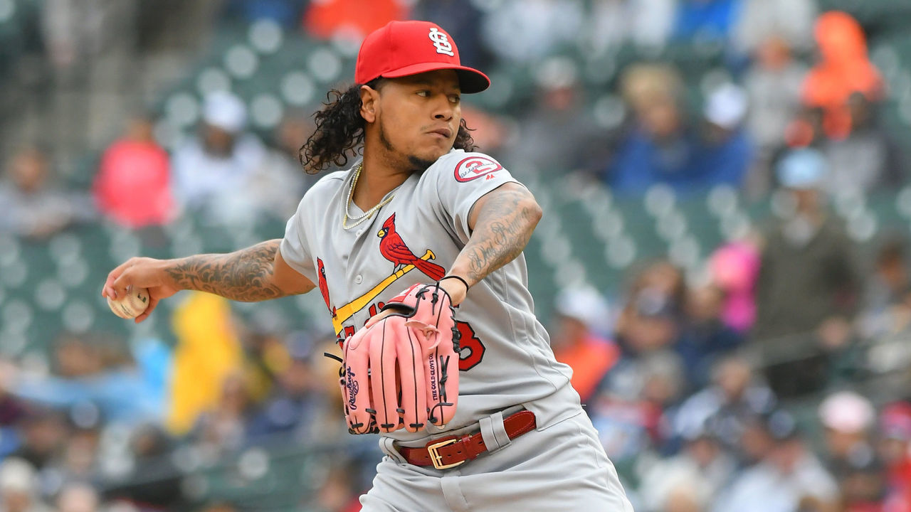 DETROIT, MI - SEPTEMBER 09: Carlos Martinez #18 of the St. Louis Cardinals pitches during the game against the Detroit Tigers at Comerica Park on September 9, 2018 in Detroit, Michigan. The Cardinals defeated the Tigers 5-2.
