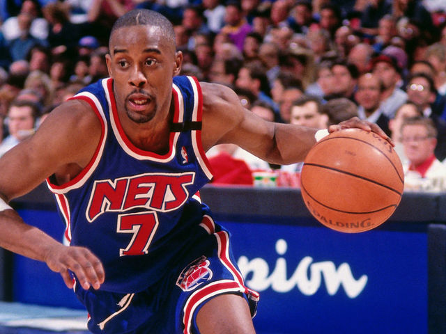 SACRAMENTO, CA - MARCH 16: Kenny Anderson #7 of the New Jersey drives to the basket during a game against the Sacramento Kings on March 16, 1994 at Arco Arena in Sacramento, California. NOTE TO USER: User expressly acknowledges and agrees that, by downloading and/or using this Photograph, user is consenting to the terms and conditions of the Getty Images License Agreement. Mandatory Copyright Notice: Copyright 1994 NBAE