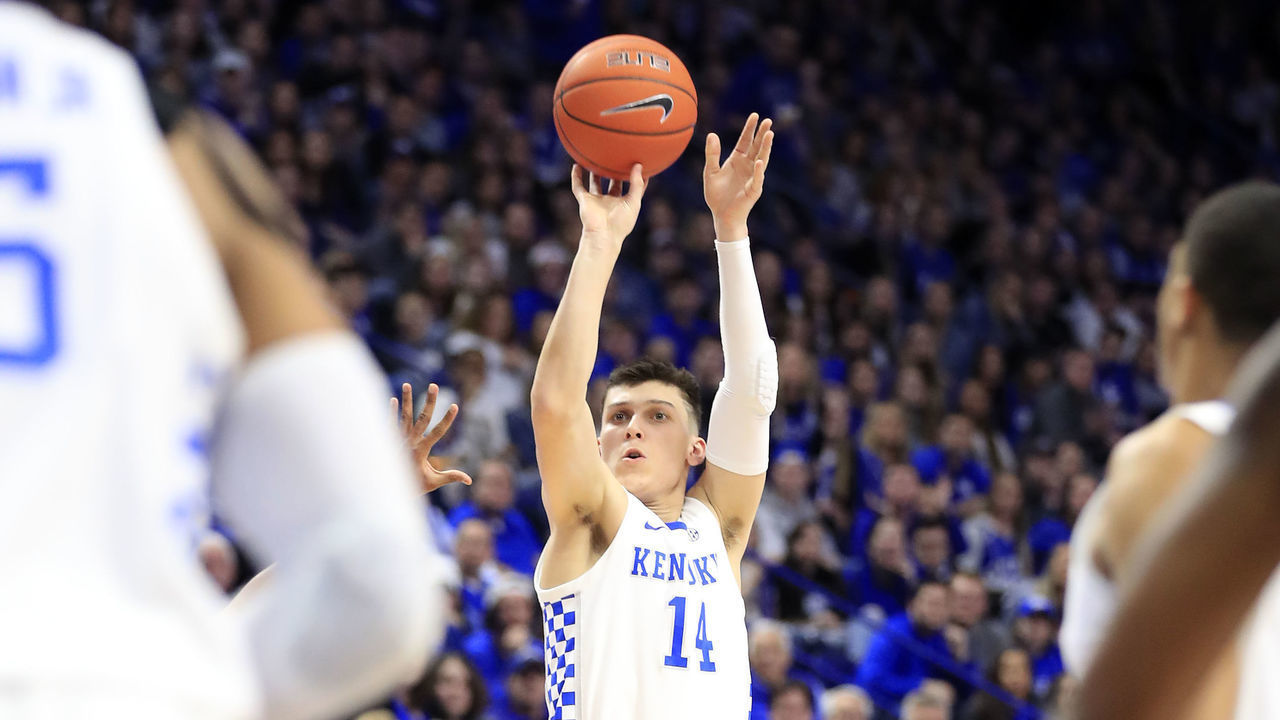 LEXINGTON, KENTUCKY - FEBRUARY 26: Tyler Herro #25 of the Kentucky Wildcats shoots the ball against the Arkansas Razorbacks at Rupp Arena on February 26, 2019 in Lexington, Kentucky.