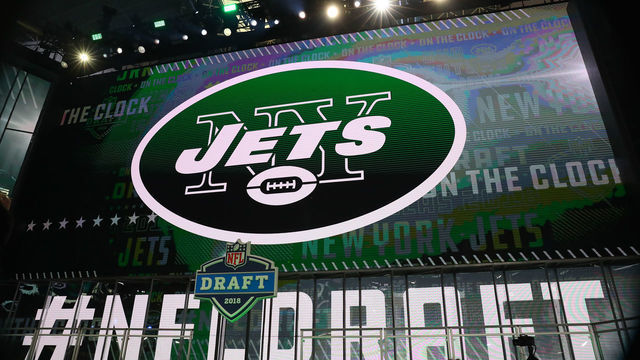 ARLINGTON, TX - APRIL 26: New York Jets logo on the video screen during the First Round of the 2018 NFL Draft on April 26, 2018 at AT&T Stadium in Arlington Texas. ( Rich Graessle/Icon Sportswire via Getty Images)